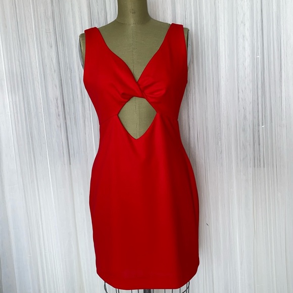 REDUCED!! The fashion poet “The label” red cut out cocktail mini dress Size M - Picture 1 of 14